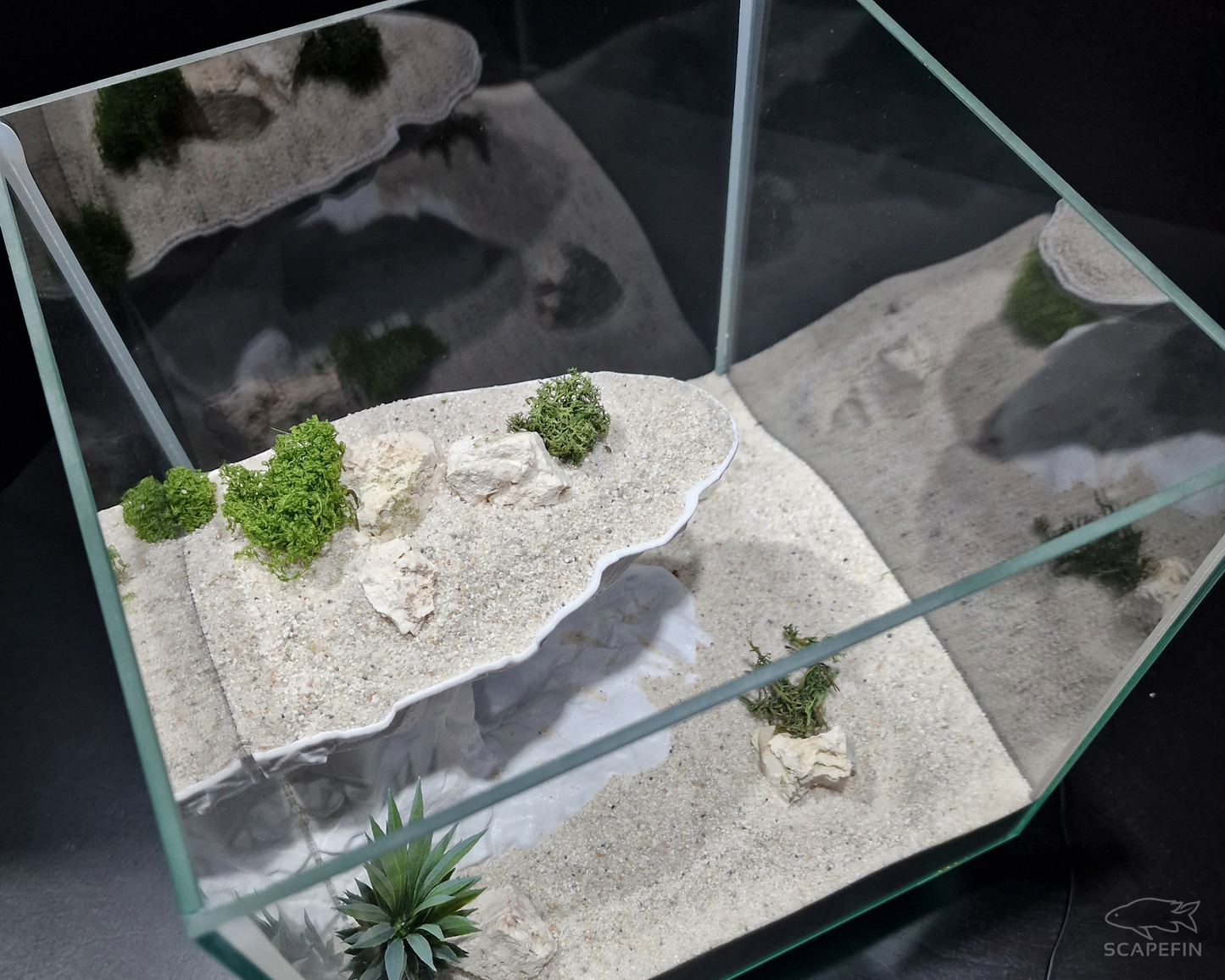 Obelith Observation Cave Planter | Aquarium & Terrarium Decor